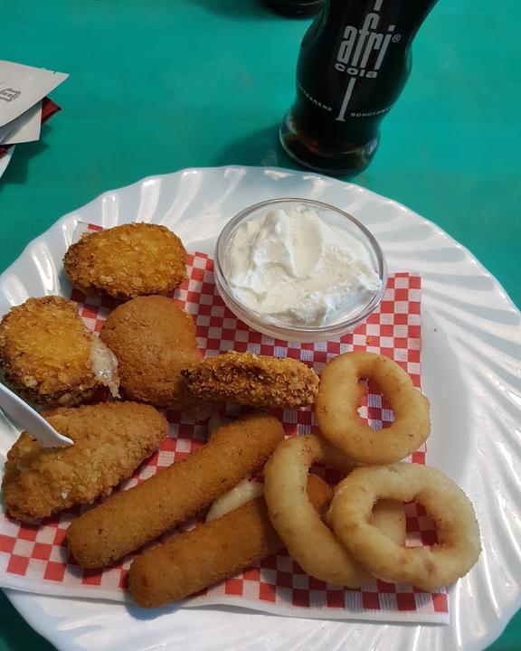 Cruise-In Diner